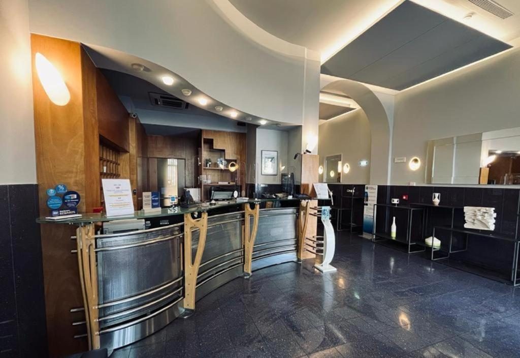 Best Western Hotel Plaza Napoli - Gallery 1