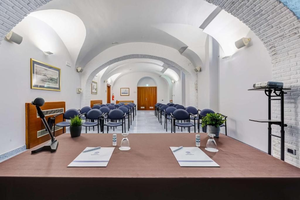Best Western Hotel Plaza Napoli - Gallery 2