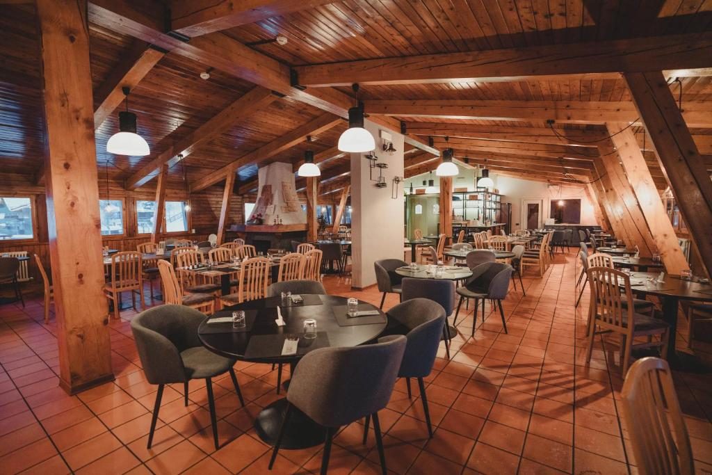 Hotel Renzi Folgarida - Gallery 1
