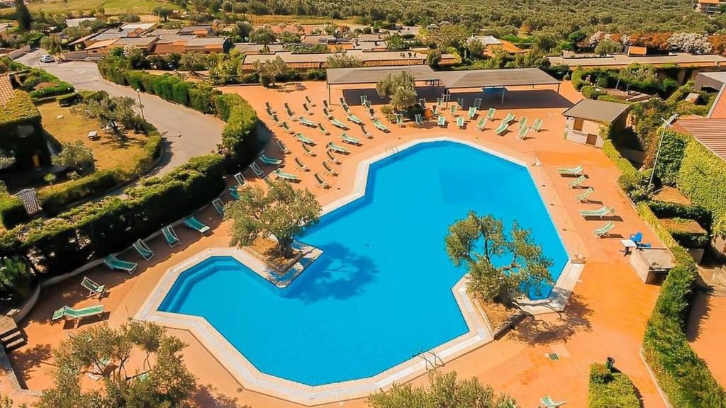 Villaggio Porto Rhoca